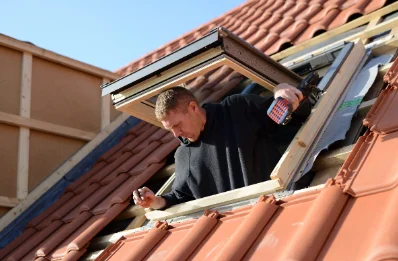 Pose de fenêtres de toit Velux au Dézert